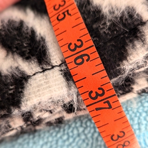 Banana Republic Moto Snow Leopard Print Alpaca Coat - Full Zip - Picture 3 of 16